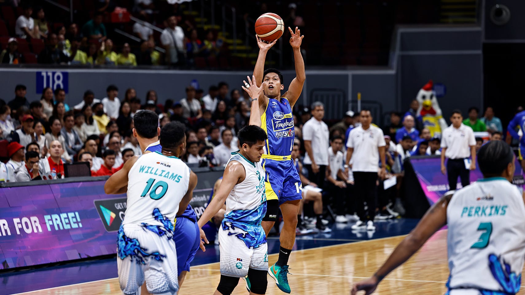 PBA: Barroca sets the tone as Hotshots eliminate Phoenix, seal Finals vs. San Miguel